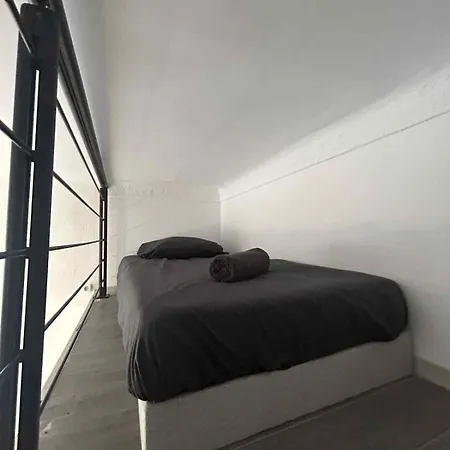 アパート Juan Les Pins Centre, 3-person With Mezzanine アンティーブ