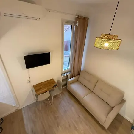 Juan Les Pins Centre, 3-person With Mezzanine Apartment