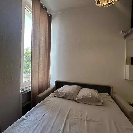 Juan Les Pins Centre, 3-person With Mezzanine