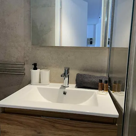 Juan Les Pins Centre, 3-person With Mezzanine Apartmán Antibes