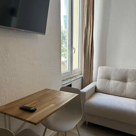 Juan Les Pins Centre, 3-person With Mezzanine *