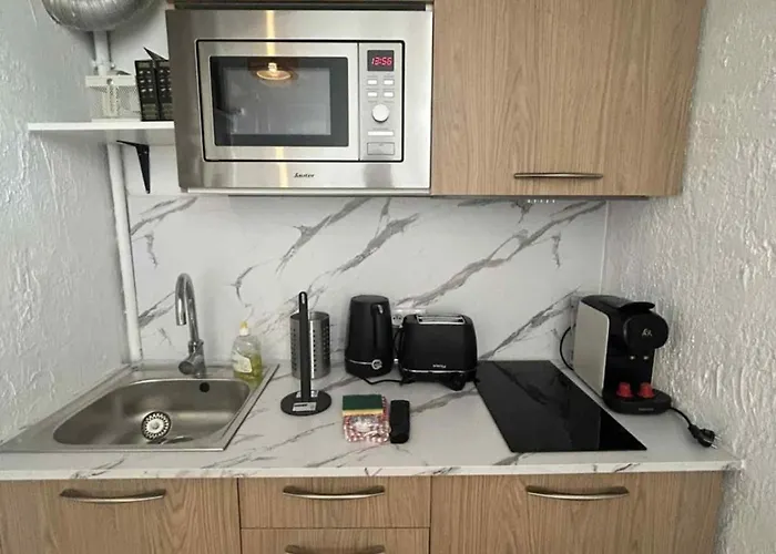 Juan Les Pins Centre, 3-person With Mezzanine * Antibes