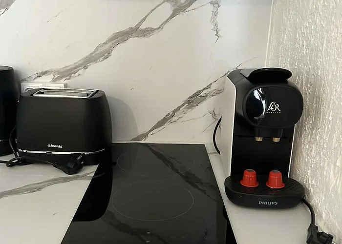 Juan Les Pins Centre, 3-person With Mezzanine Antibes